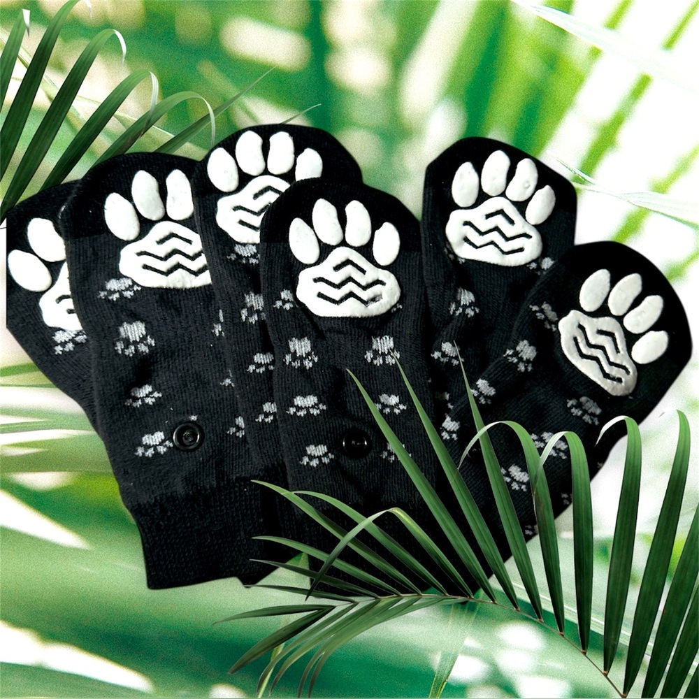 Anti Slip Dog Socks Shoes Booties Paw Protectors Traction Control Medium